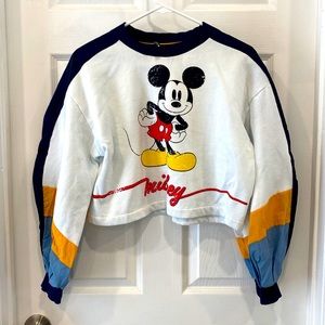Crop top sweater